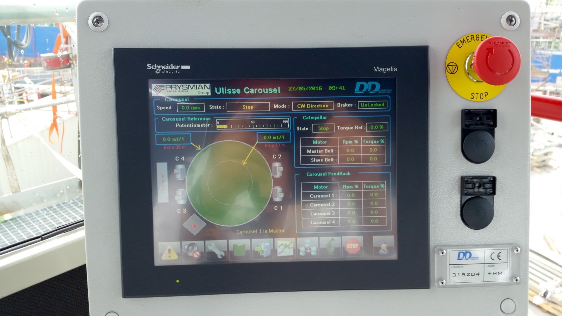 Magelis HMI synoptic of the Ulisse plant: carousel status, speed, direction, brakes and caterpillar
