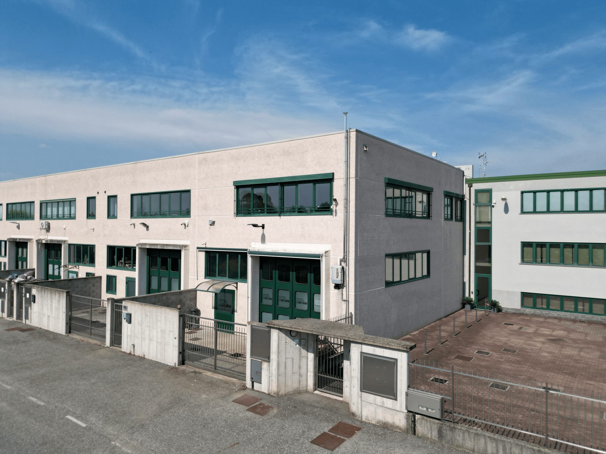 Sede D&D di Mesero con ingresso dello stabilimento.